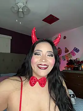 Snapshot of MyHoneyFrida chatting on October 2025 04:38:01 AM MyHoneyFrida online show from October 2025 04:38:01 AM