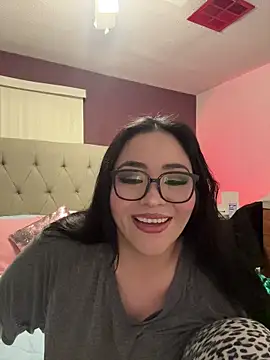 Snapshot of MyHoneyFrida chatting on November 2025 04:02:02 AM MyHoneyFrida online show from November 2025 04:02:02 AM