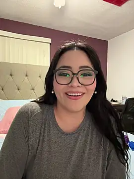 Snapshot of MyHoneyFrida chatting on November 2025 04:59:02 AM MyHoneyFrida online show from November 2025 04:59:02 AM