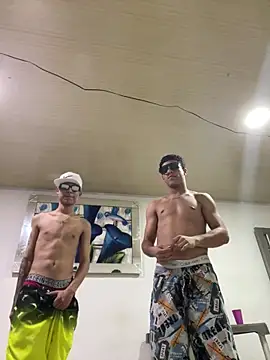 Snapshot of spicyboysvenezuelan chatting on November 2025 05:09:02 AM spicyboysvenezuelan online show from November 2025 05:09:02 AM