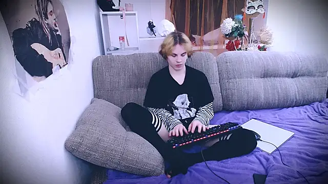 Snapshot of SparkyFerret chatting on November 2025 05:15:02 PM SparkyFerret online show from November 2025 05:15:02 PM