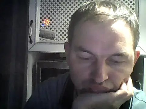 Snapshot of SummerArthur chatting on September 2025 04:23:01 PM SummerArthur online show from September 2025 04:23:01 PM