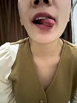 Snapshot of ruyi-13 chatting on November 2025 01:23:02 PM ruyi-13 online show from November 2025 01:23:02 PM