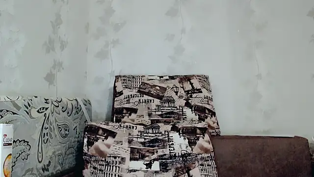 Snapshot of angelllsexy chatting on September 2025 05:45:02 PM angelllsexy online show from September 2025 05:45:02 PM