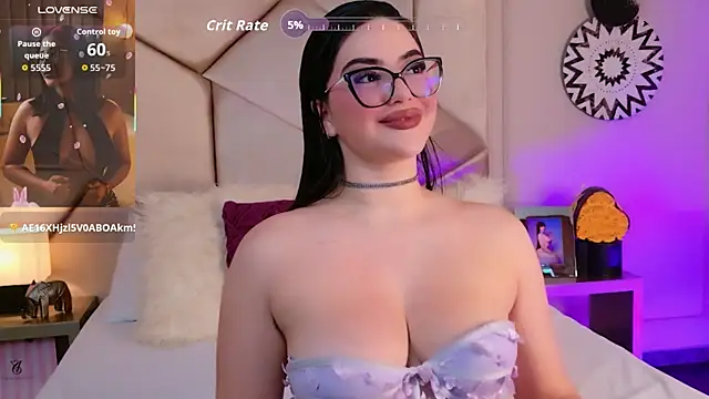 Catalina-Malave online show from December 2025 12:30:01 AM