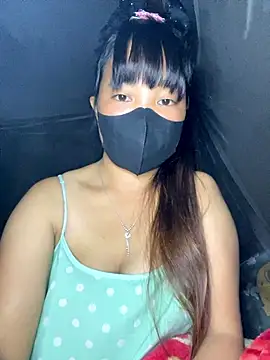 Snapshot of delwyn- chatting on November 2025 04:17:01 PM delwyn- online show from November 2025 04:17:01 PM