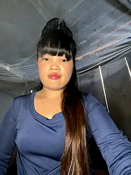 Snapshot of delwyn- chatting on November 2025 08:42:01 AM delwyn- online show from November 2025 08:42:01 AM