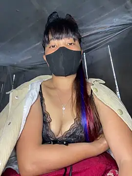 Snapshot of delwyn- chatting on November 2025 03:12:01 AM delwyn- online show from November 2025 03:12:01 AM