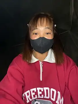 Snapshot of delwyn- chatting on November 2025 03:16:01 PM delwyn- online show from November 2025 03:16:01 PM