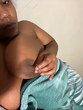 JuicyMellow21 online show from October 2025 07:25:02 PM