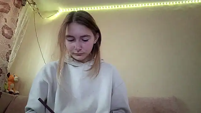 Nymera flare online show from September 2025 06:37:01 AM