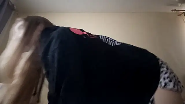 Nymera flare online show from November 2025 06:13:01 AM