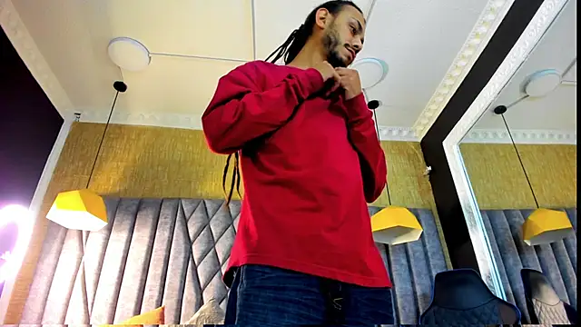 Snapshot of Boss_Domiinator chatting on October 2025 03:18:02 AM Boss Domiinator online show from October 2025 03:18:02 AM