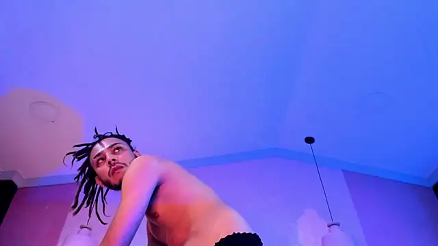 Snapshot of Boss_Domiinator chatting on November 2025 03:55:01 PM Boss Domiinator online show from November 2025 03:55:01 PM