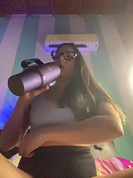 alilith online show from March 2026 08:15:01 PM