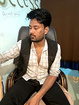 MeekBatgirl online show from November 2025 01:33:02 PM