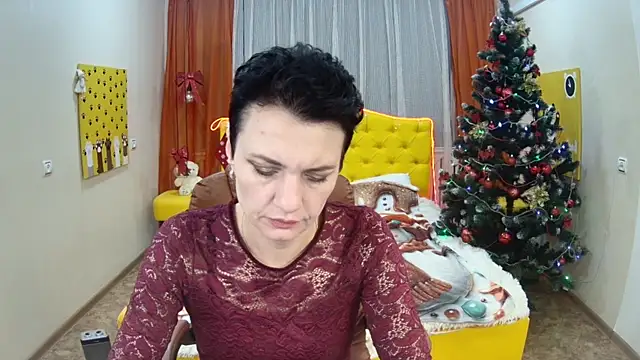 AvaSaturnian online show from December 2025 01:19:01 PM