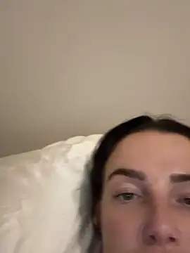 Remirosee online show from November 2025 11:07:02 PM