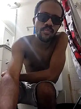 Snapshot of moneybaggtj chatting on September 2025 03:46:02 PM moneybaggtj online show from September 2025 03:46:02 PM