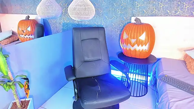 Snapshot of zorre_ chatting on October 2025 05:58:02 PM zorre online show from October 2025 05:58:02 PM