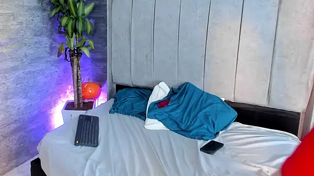 Snapshot of zorre_ chatting on November 2025 12:28:01 PM zorre online show from November 2025 12:28:01 PM