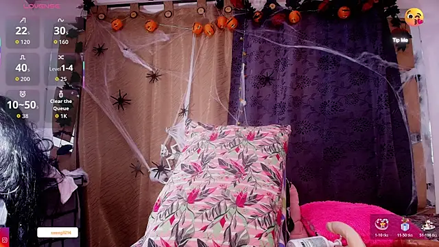 sweegirl69 online show from October 2025 11:58:01 AM