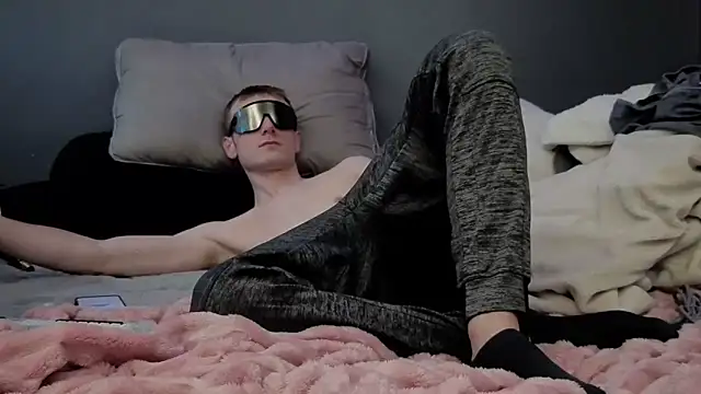 maskedboy1 online show from May 2026 07:17:01 AM