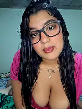 Cat Hot Party online show from November 2025 02:01:02 AM