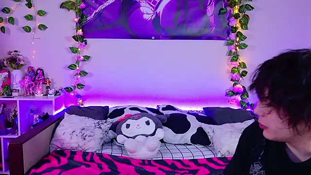 Snapshot of Night_angell69 chatting on February 2026 09:23:02 AM Night angell69 online show from February 2026 09:23:02 AM