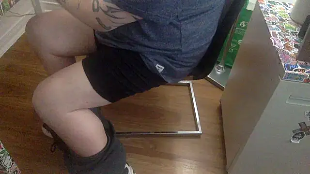 edger4lif3 online show from November 2025 08:19:01 PM