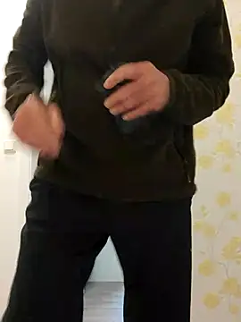 Oldmenhot66 online show from November 2025 09:11:02 AM