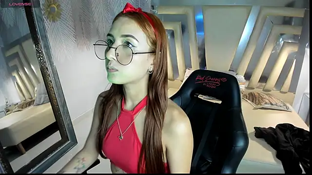 Snapshot of ValerySkinnyy chatting on May 2026 03:33:01 AM ValerySkinnyy online show from May 2026 03:33:01 AM