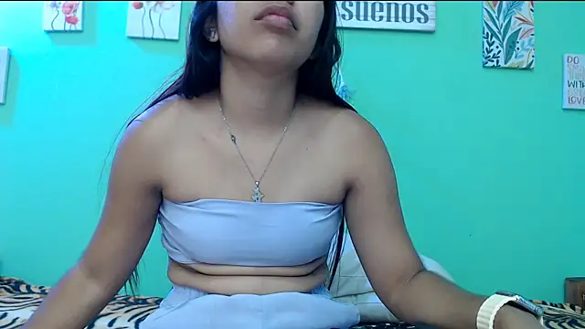 skinnysofia18 online show from February 2026 01:40:01 PM