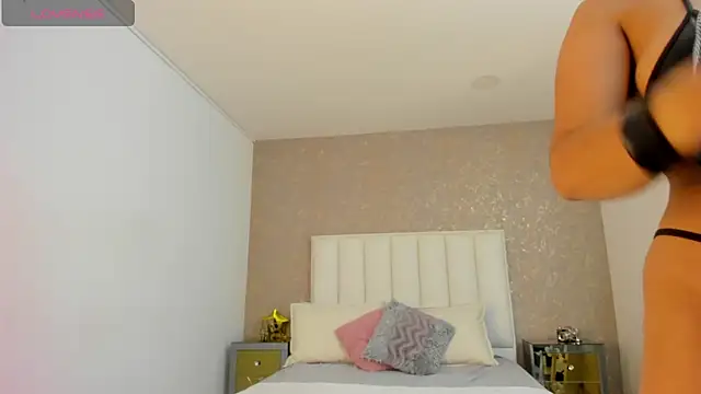 Snapshot of KaylieBrooks chatting on October 2025 06:30:02 PM KaylieBrooks online show from October 2025 06:30:02 PM