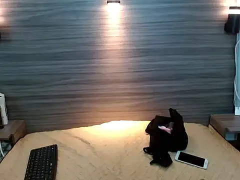 Penelopee Rouse online show from November 2025 07:27:01 PM