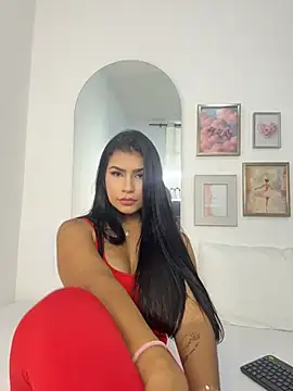 Snapshot of Paulaboterom chatting on June 2026 04:44:01 PM Paulaboterom online show from June 2026 04:44:01 PM