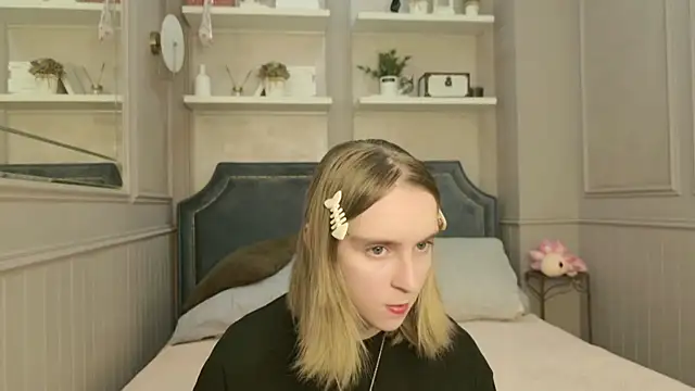 Beverly Gomes online show from September 2025 05:52:02 AM