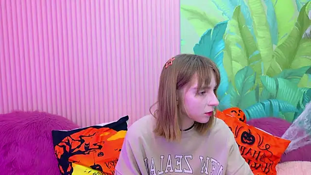 Beverly Gomes online show from October 2025 10:36:01 AM