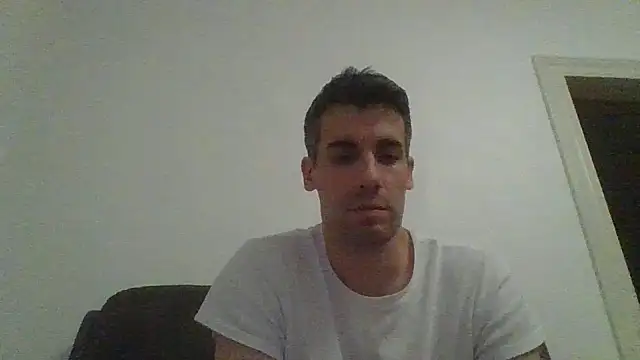 JulioIsHere4you online show from September 2025 12:21:02 AM