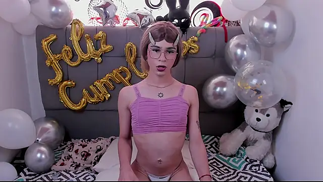 zoe bunny01 online show from October 2025 09:00:02 PM