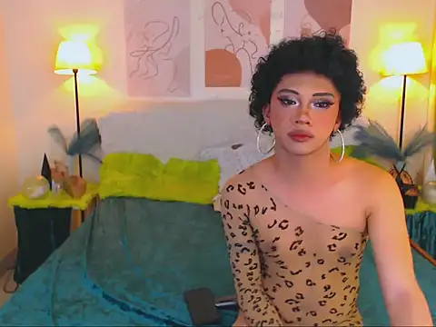 Snapshot of Alluring_Carmela chatting on December 2025 09:20:02 PM Alluring Carmela online show from December 2025 09:20:02 PM