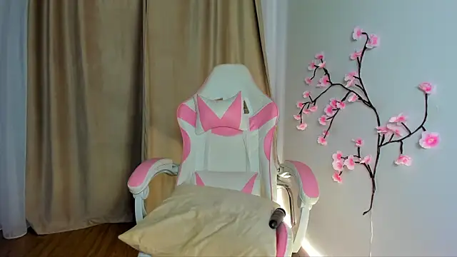 Anya Belle online show from June 2026 04:50:02 PM