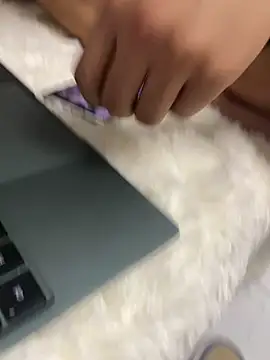 Acuteman online show from October 2025 03:54:02 PM