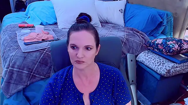 ninajaymes online show from February 2026 10:40:01 PM