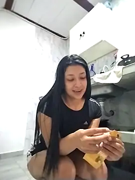 Snapshot of Coralaine_96 chatting on September 2025 03:55:02 PM Coralaine 96 online show from September 2025 03:55:02 PM