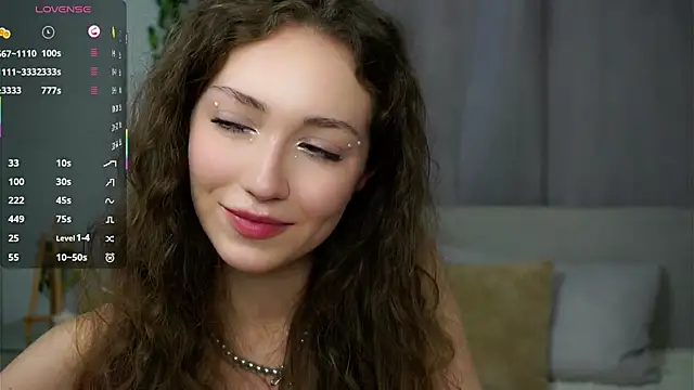 ZeniaBolich online show from October 2025 10:18:02 PM