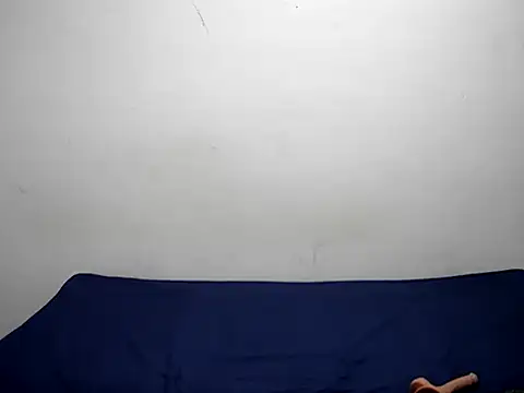 Snapshot of Littlebunny33 chatting on September 2025 05:45:01 PM Littlebunny33 online show from September 2025 05:45:01 PM