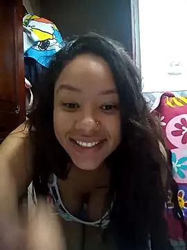 Snapshot of EAAM1@xh chatting on September 2025 01:04:01 PM EAAM1xh online show from September 2025 01:04:01 PM