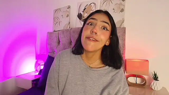 Dulce Bella  online show from February 2026 03:26:02 AM