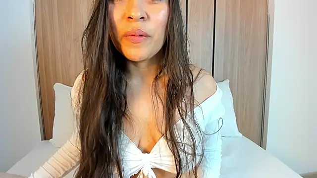 allie bruce online show from September 2025 04:35:01 AM